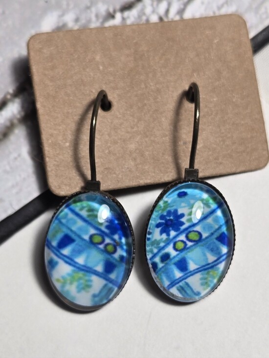 Vintage Jewelry - Vintage Blue and Brass Tone Drop Earrings